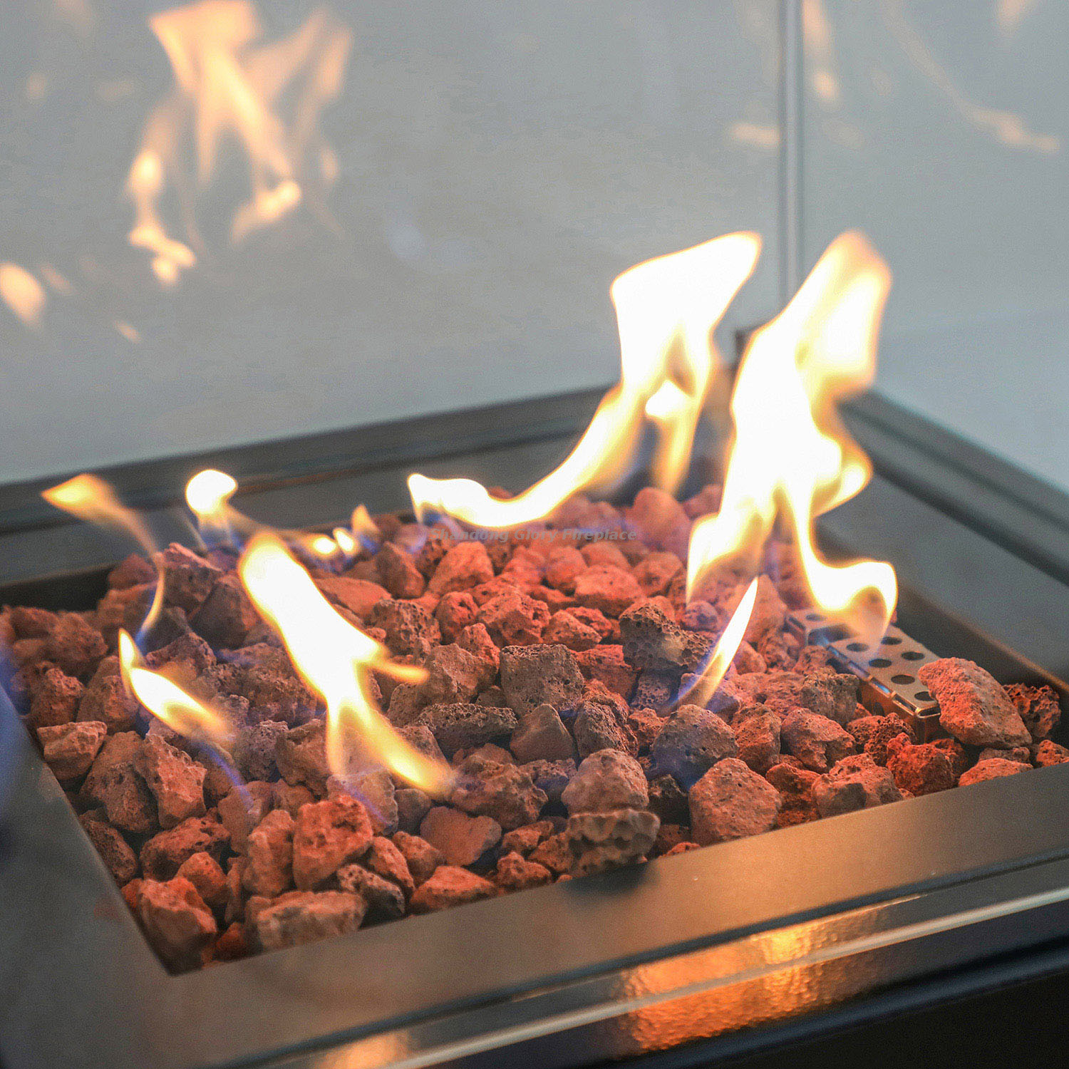 Column 400 gas fire pit
